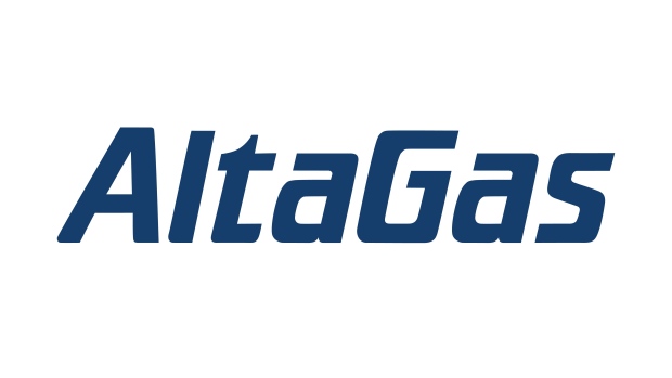 AltaGas makes donation to The Edmonton Firefighters Pipes & Drums Society
